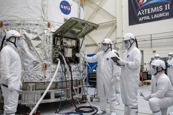 Image for: NASA Eyes April Launch for Artemis II After Technicians Identify Helium System Fix in Vehicle Assembly Building
